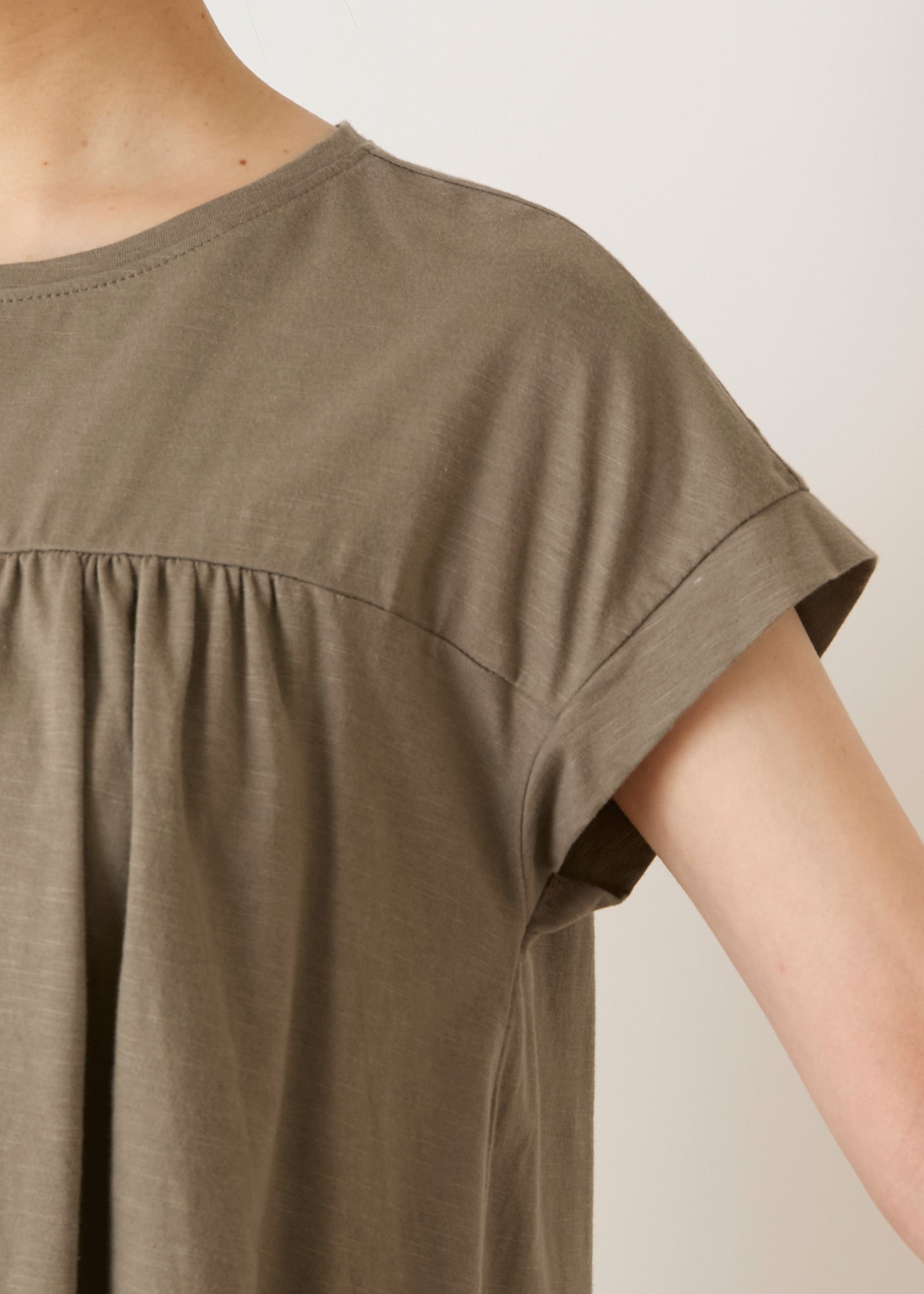 オーガニックコットン スラブ天竺 ギャザーヨークトップ