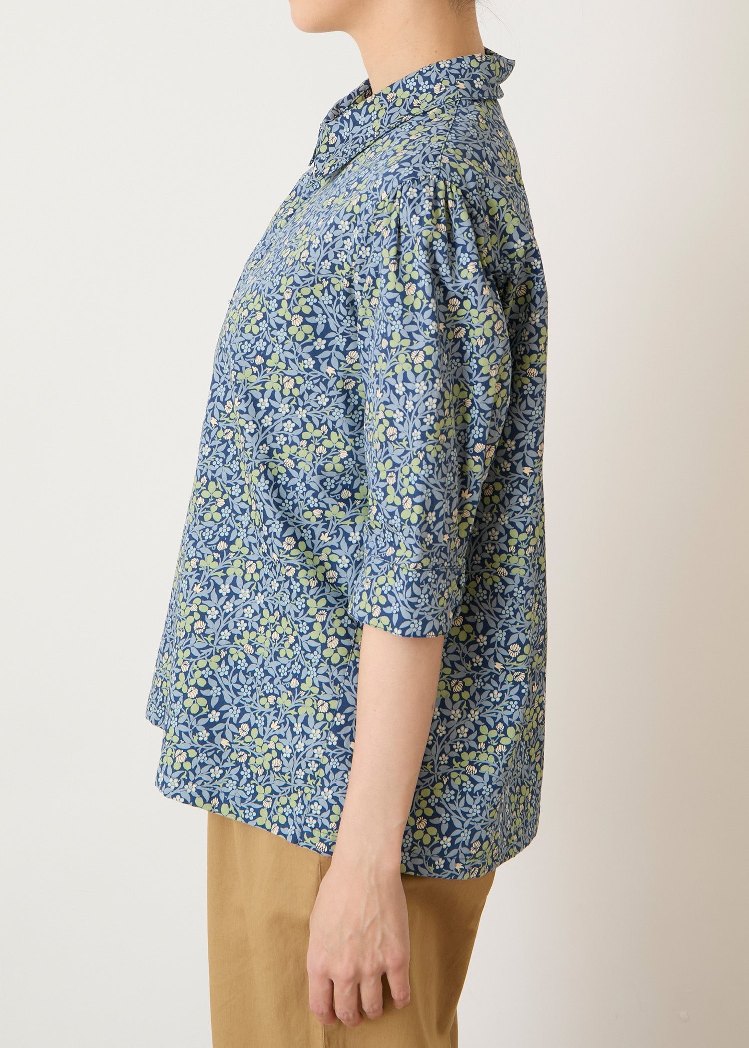 身長：162cm　着用サイズ：M