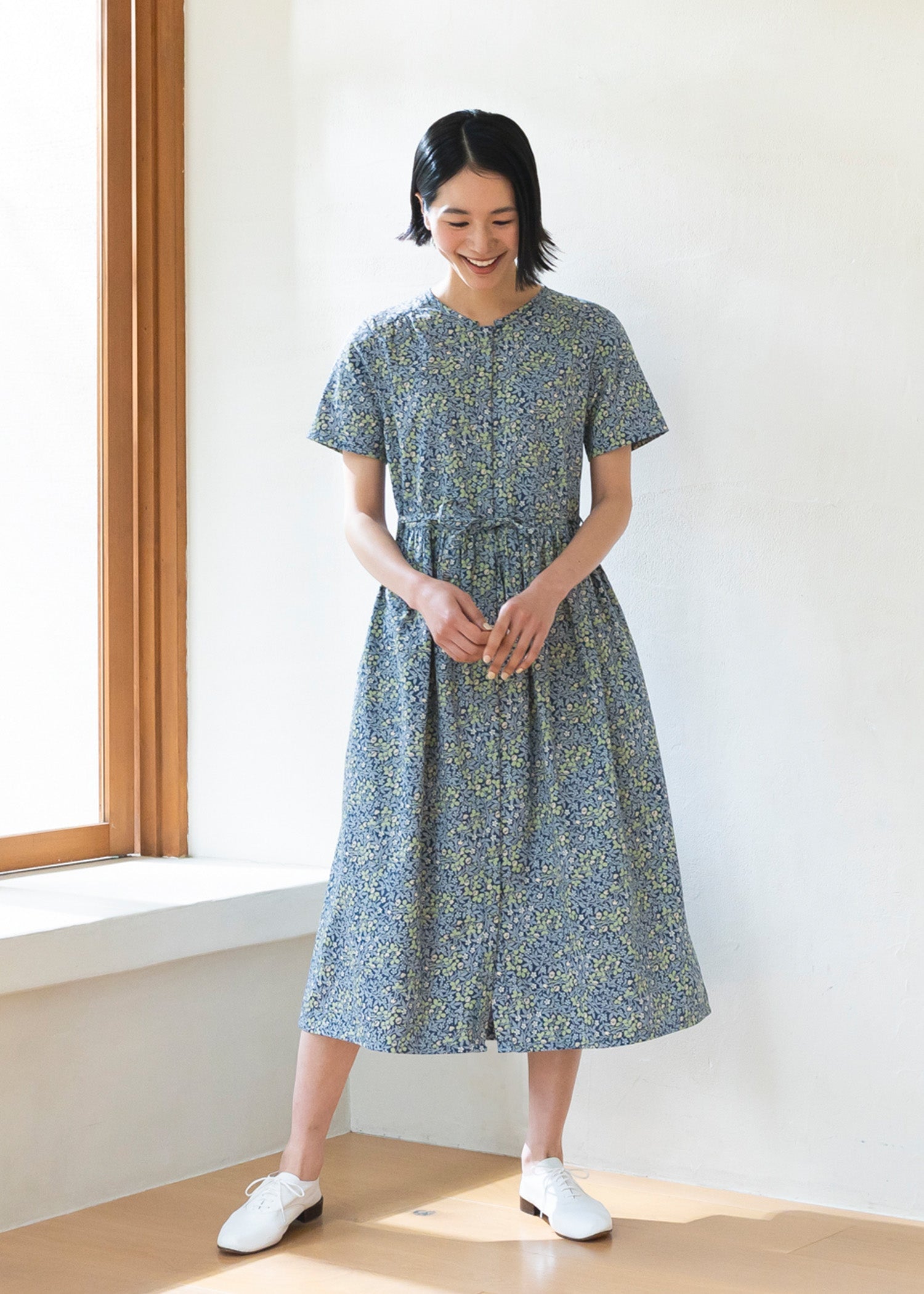 V＆A オーガニックコットンサテン シャツワンピース クローバー柄