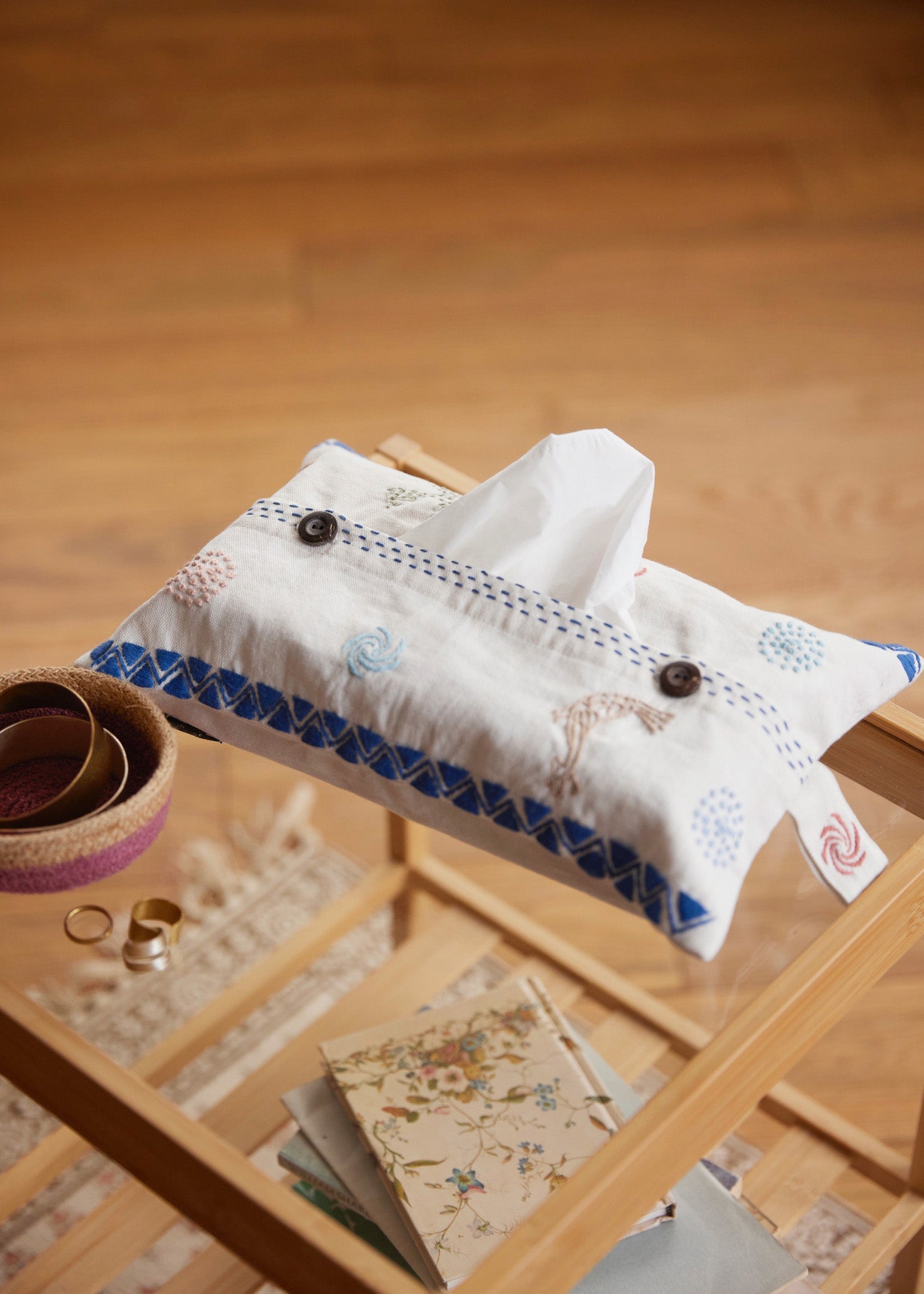 手織りオーガニックコットン手刺繍ティッシュケース