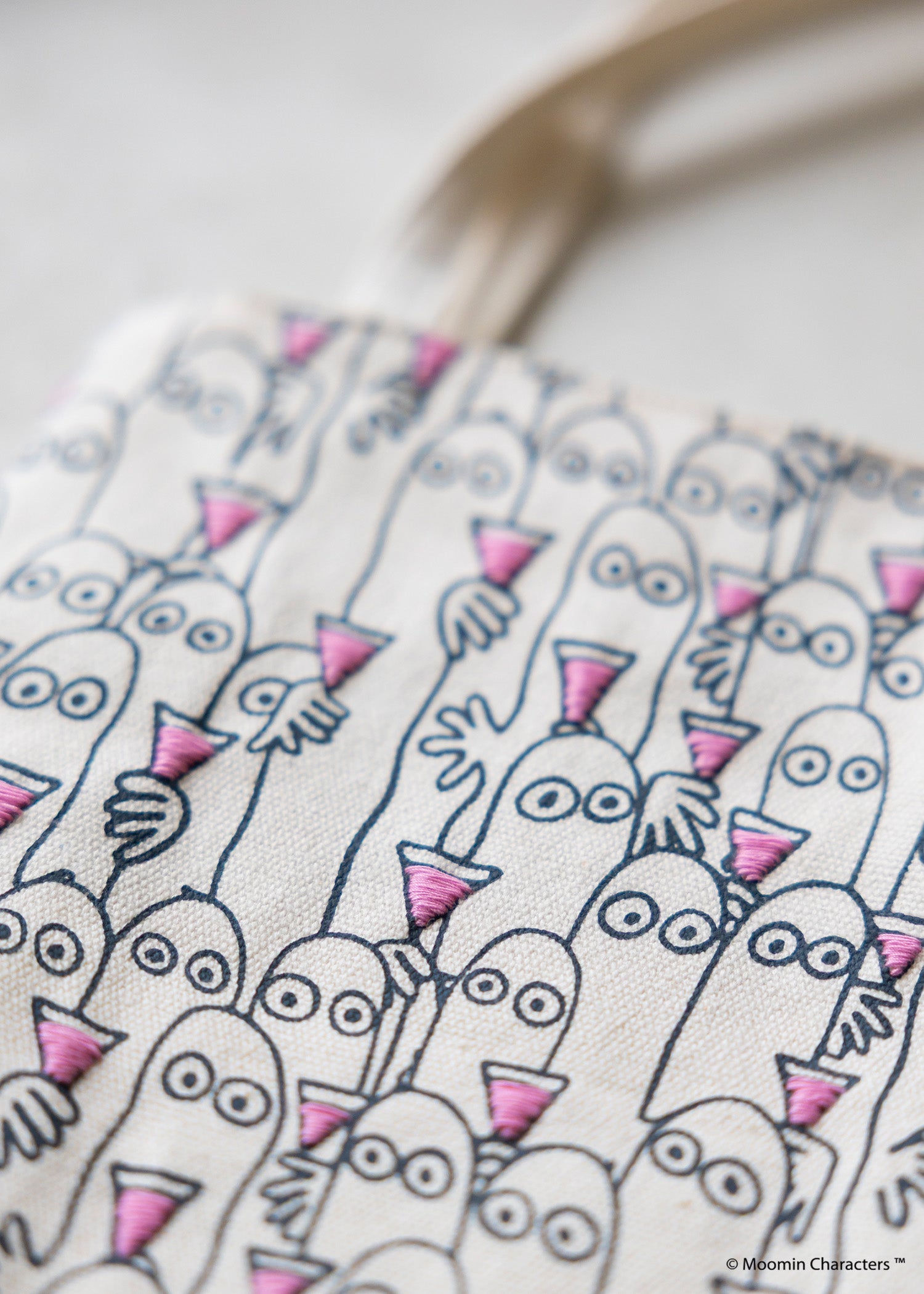 ムーミン プリント＆手刺繍ミニトート・ニョロニョロがいっぱい