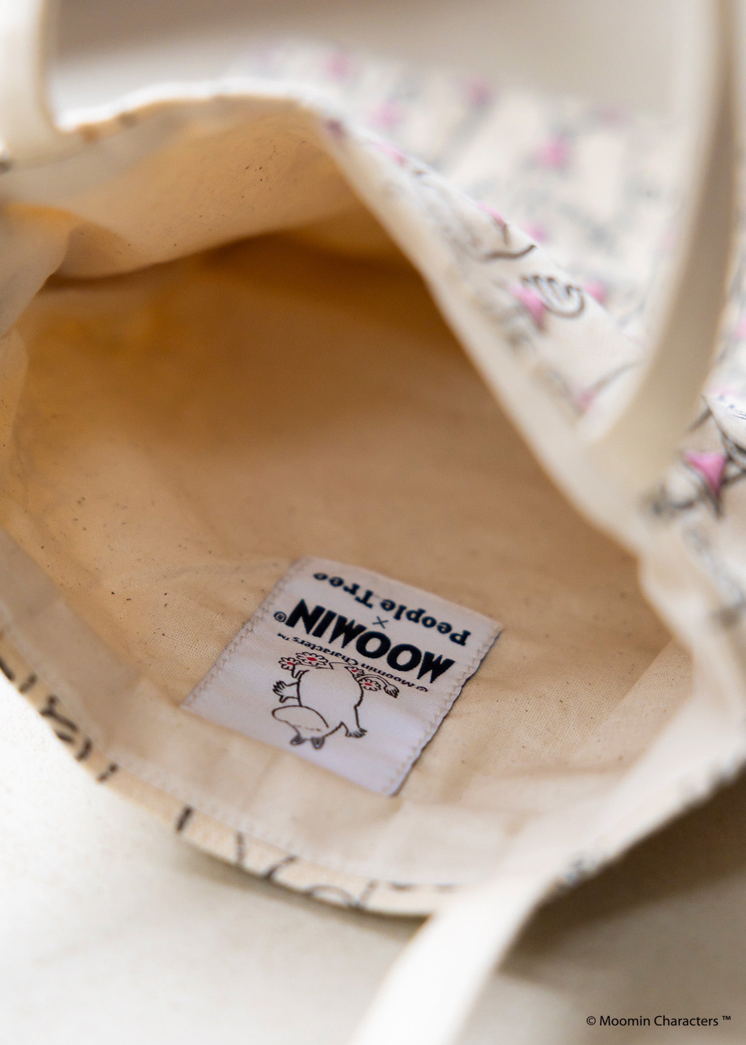 ムーミン プリント＆手刺繍ミニトート・ニョロニョロがいっぱい