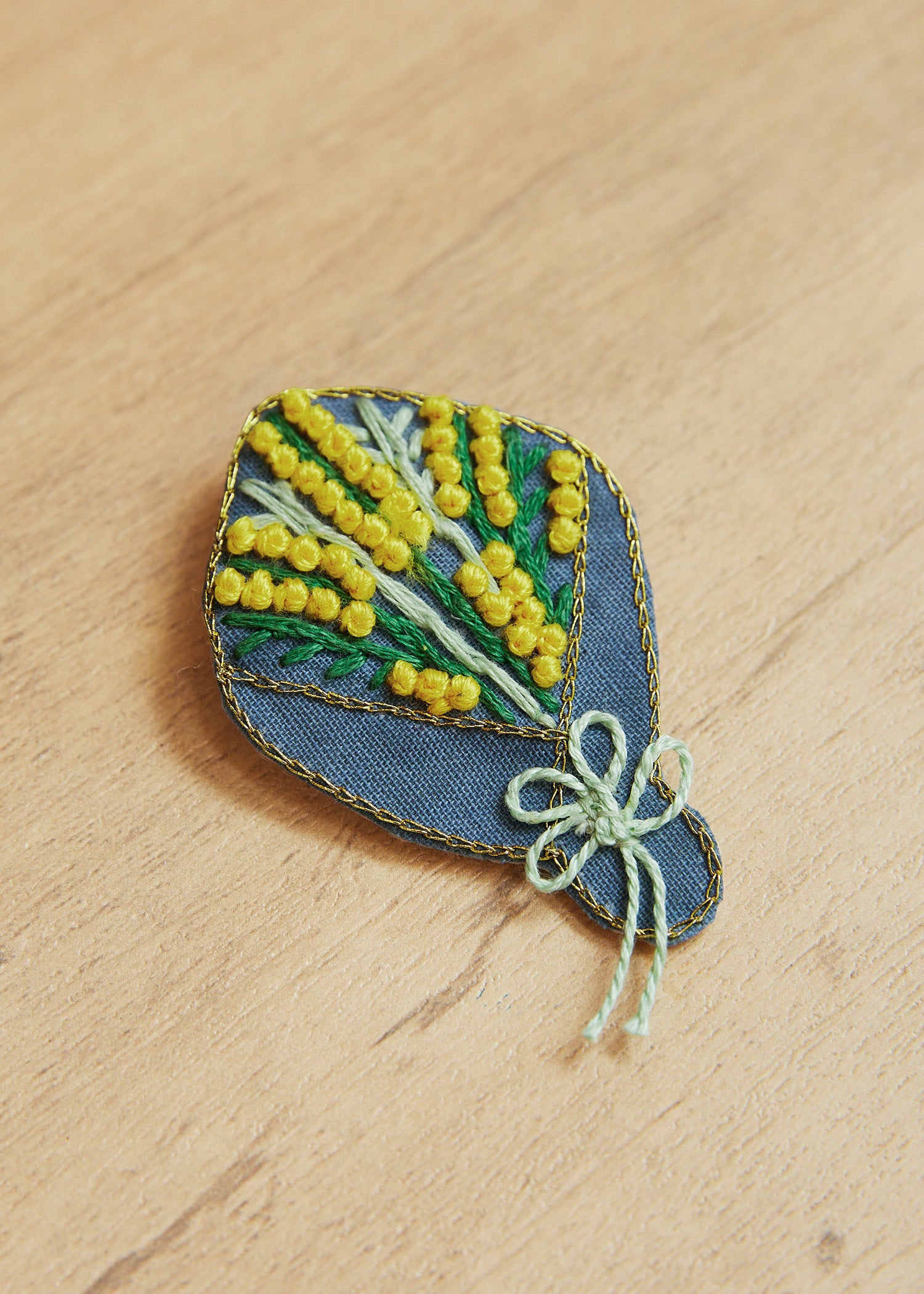 ミモザ⭐️ブローチ 手刺繍ブローチ ミモザブーケ