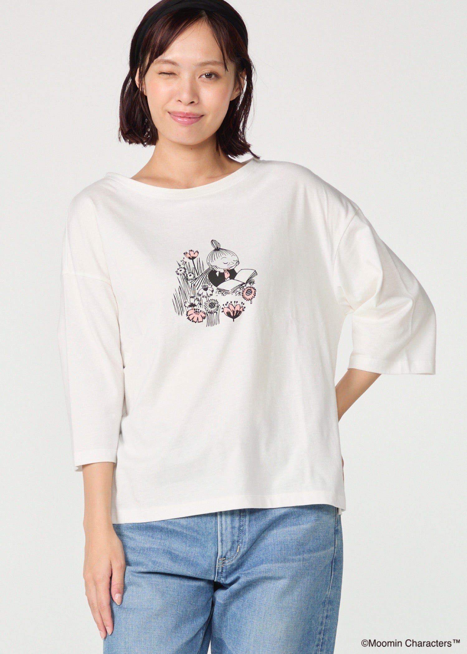 ムーミン オーガニックコットン ビッグＴシャツ・本を読むミムラねえさん