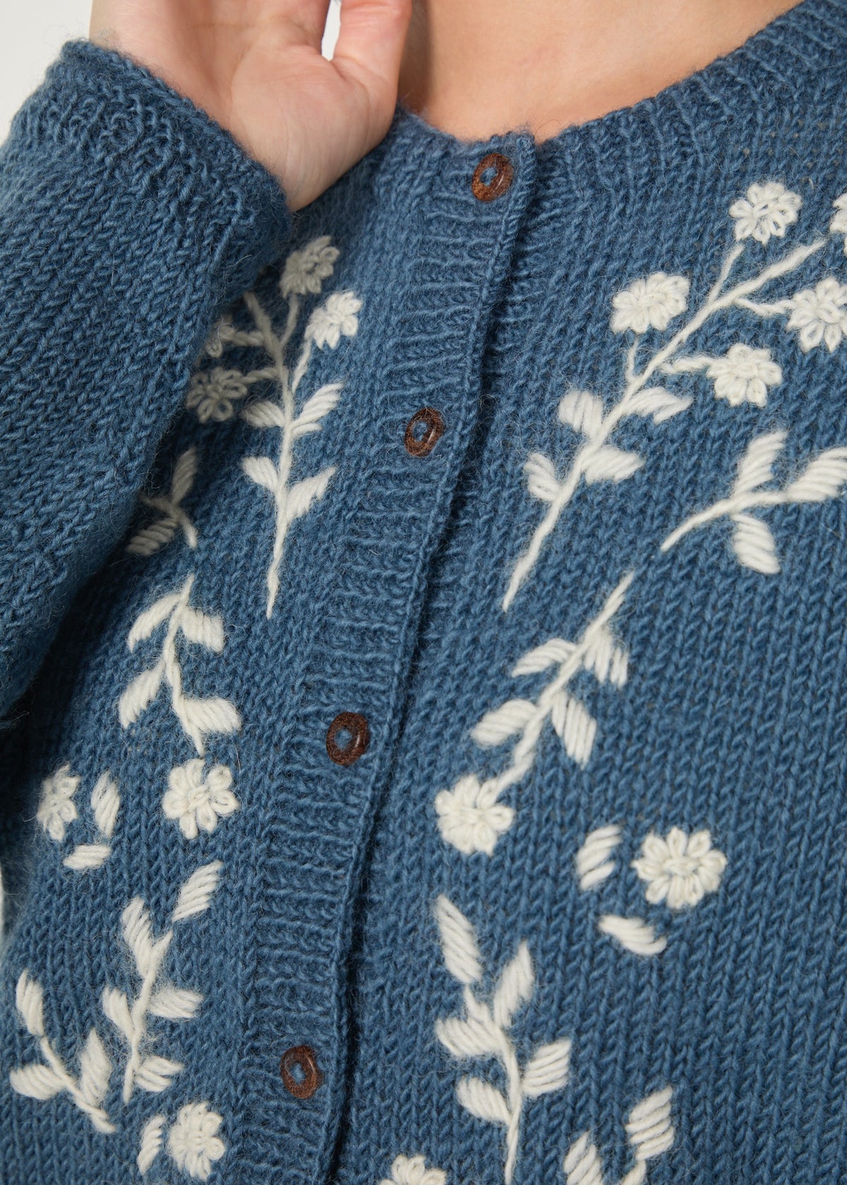 手編み＆手刺繍フラワー柄 カーディガン