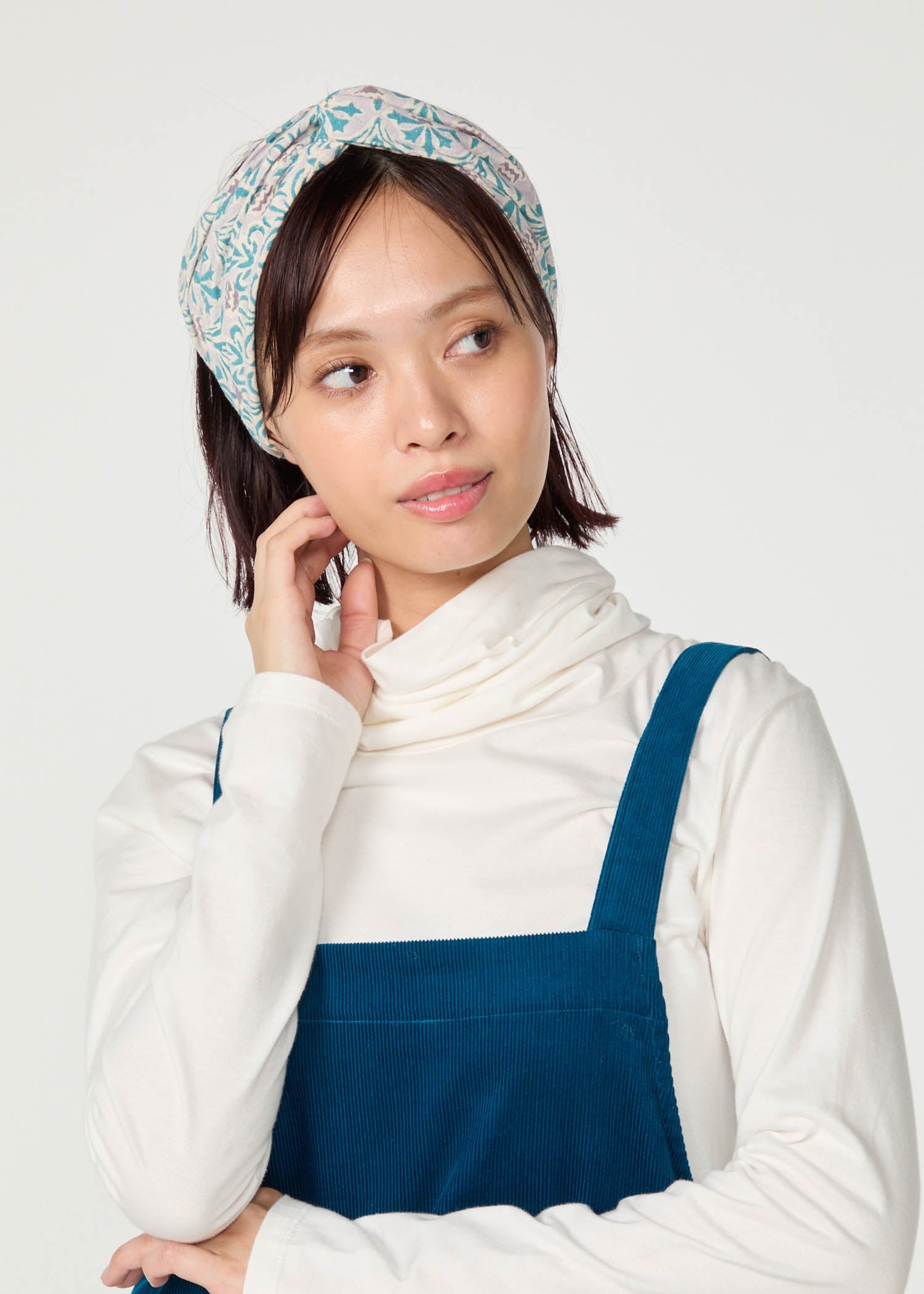 Ｖ＆Ａ ブロックプリント ヘアバンド・アザミ柄
