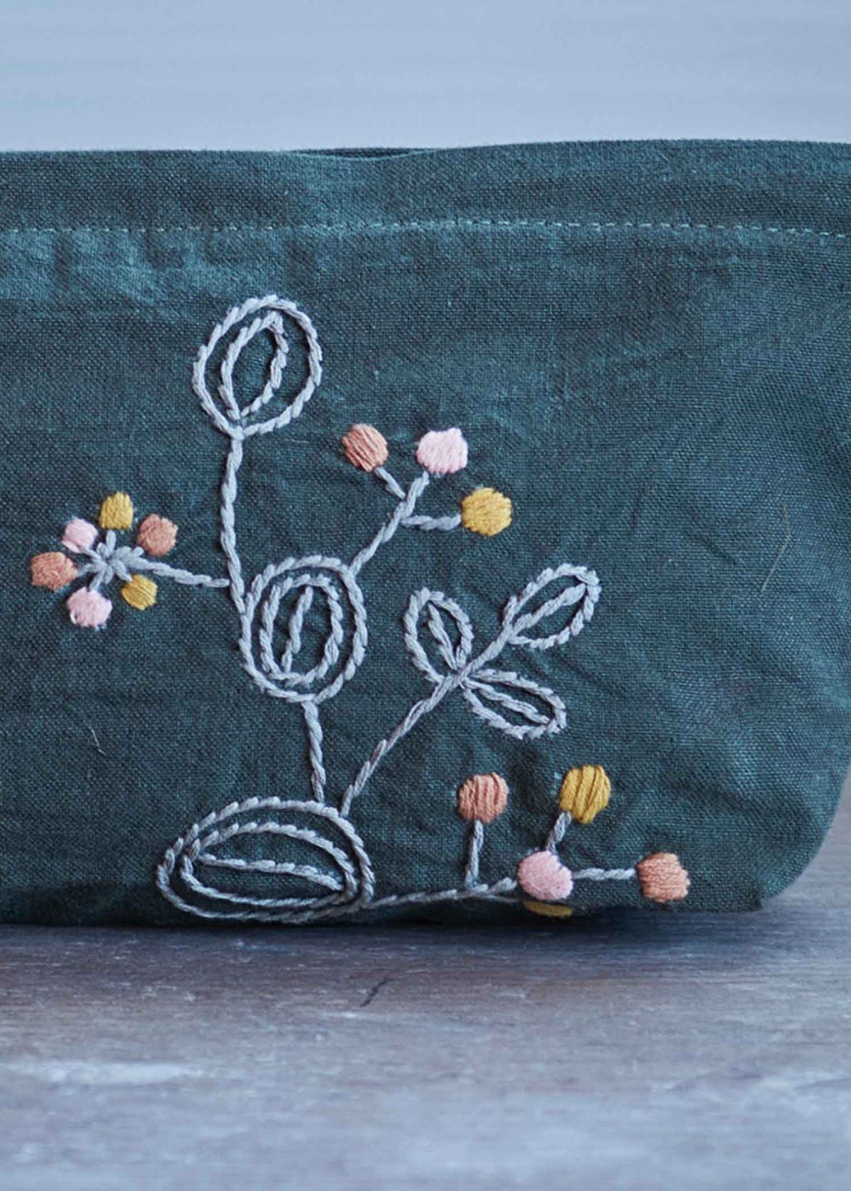 手織りコットン フラワー手刺繍ポーチ