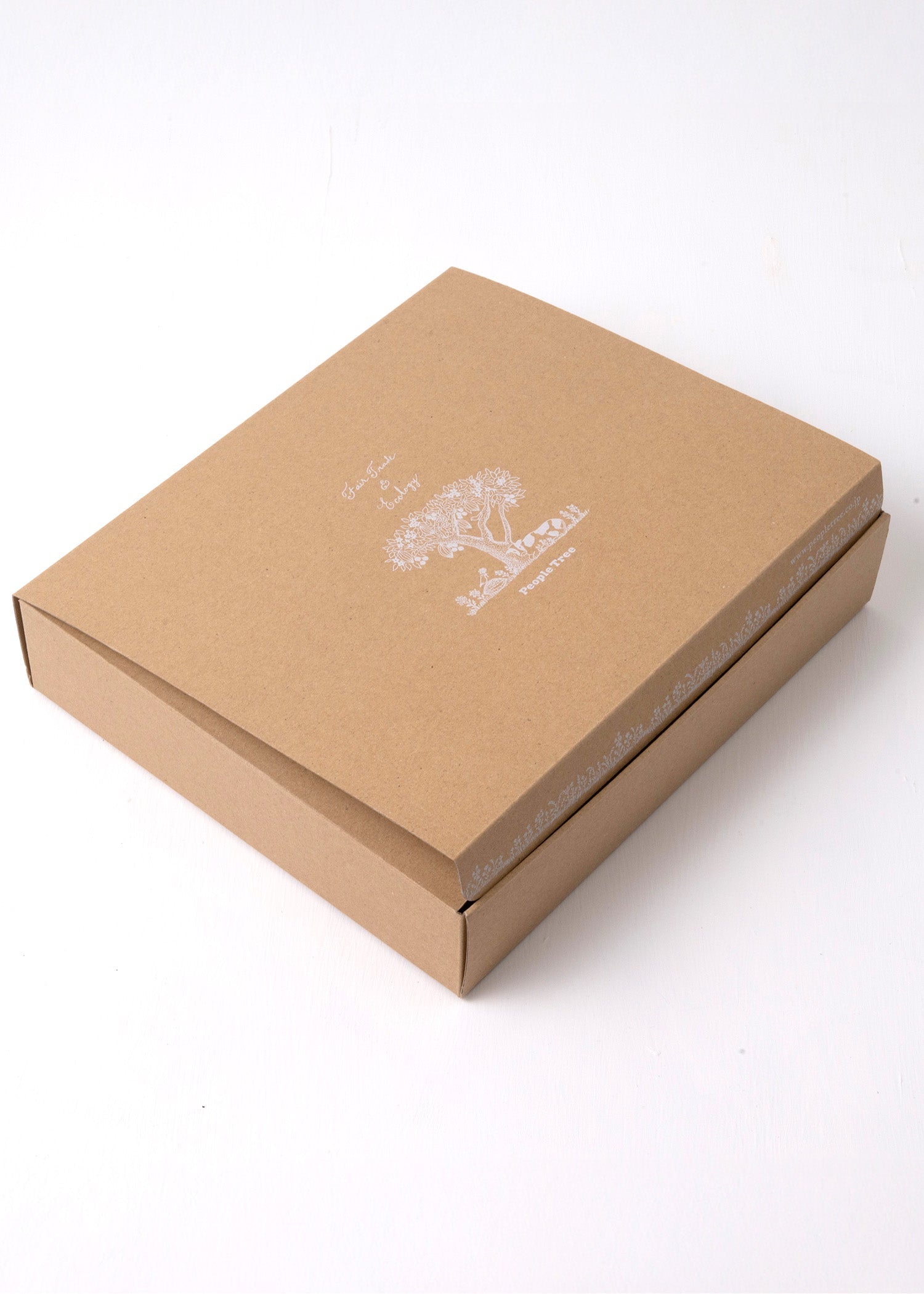 クラフトボックス入りフェアトレード＆オーガニック板チョコ6枚